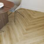 Visgraat pvc vloer Supreme 860 Walnut — detailfoto | Vloerpaleis