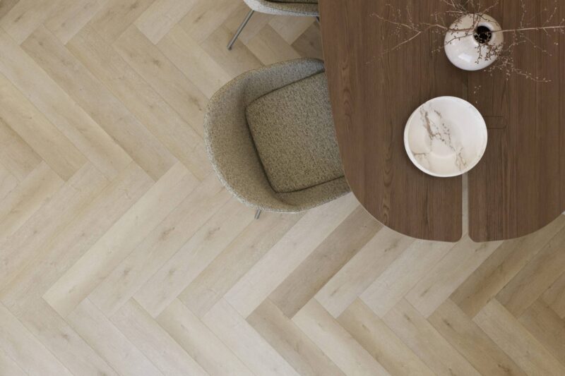 Visgraat pvc vloer Supreme 860 Mokka — bovenaanzicht | Vloerpaleis