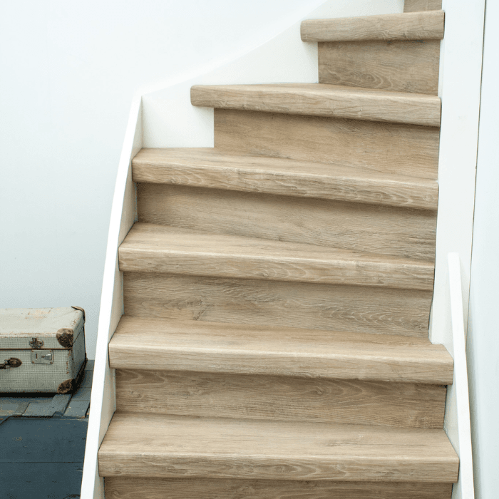EKOFLOORS PVC-traprenovatieset – Elba – gekleurd stootbord