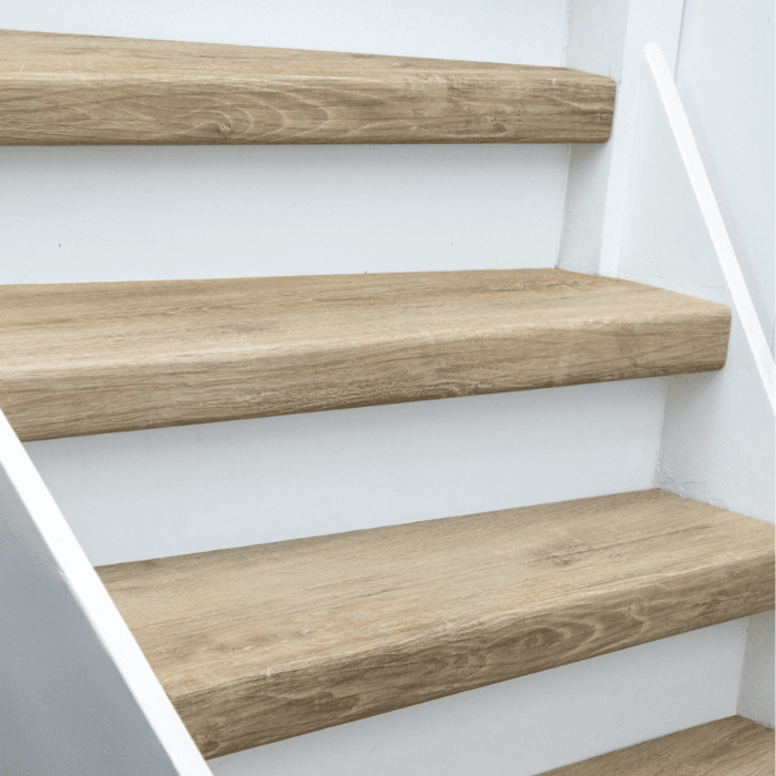 EKOFLOORS PVC-traprenovatieset – Elba – wit stootbord