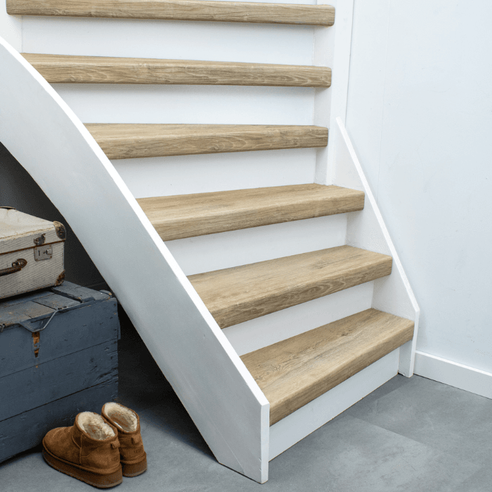 EKOFLOORS PVC-traprenovatieset – Elba – wit stootbord