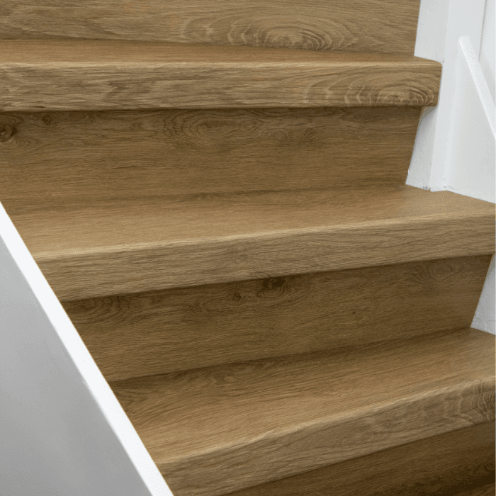 EKOFLOORS PVC-traprenovatieset – Rijn – gekleurd stootbord